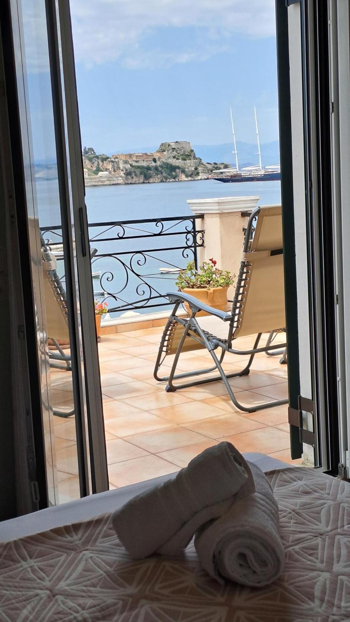 Garitsa Bay Apartment Corfu  ภายนอก รูปภาพ